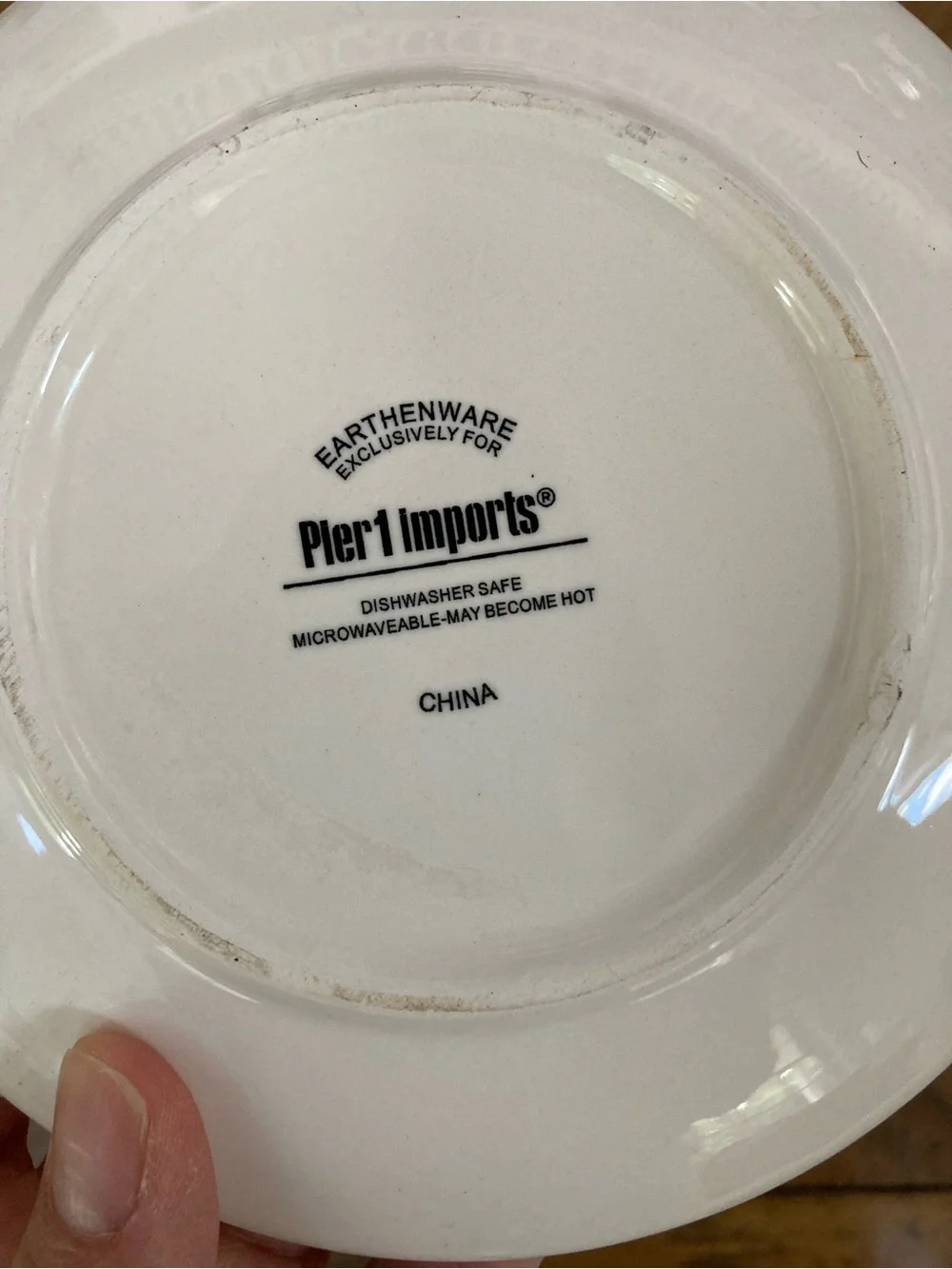 Pier 1 White Earthenware Set of 4 Appetizer 6” Plates with Christmas Designs